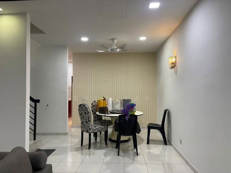 2-storey Terraced House for Rent in Setia Alam (Selangor) - Shue Tan - Dining Room - PropertyGuru.com.my