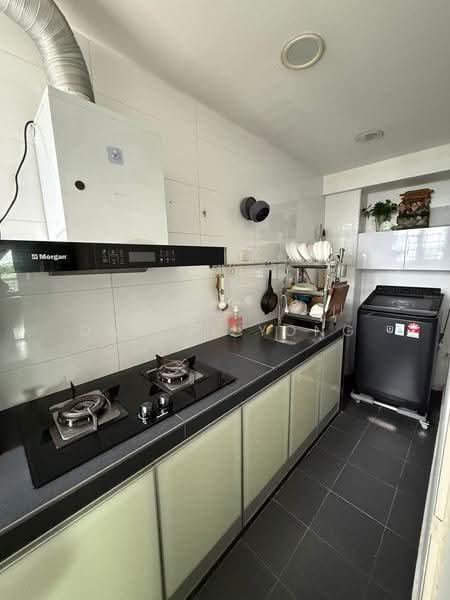 Apartment for Sale at Pulai View - Daniel Yong - Kitchen - PropertyGuru.com.my