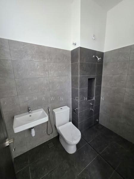 Rumah Teres 2-Tingkat untuk Dijual di Skudai (Johor) - Shawn Chan - Bathroom - PropertyGuru.com.my
