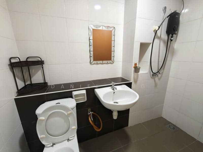 Kediaman Servis untuk Disewa di Sky Gardens Residences - Daniel Yong - Bathroom - PropertyGuru.com.my