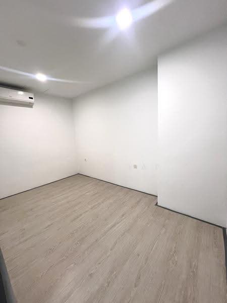 Kediaman Servis untuk Disewa di The Square @ One City - Andy Yap - Interior - PropertyGuru.com.my