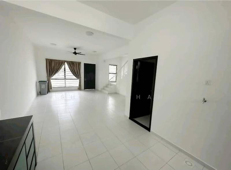 2-storey Terraced House for Sale in Johor Bahru (Johor) - Shawn Chan - Living Room - PropertyGuru.com.my