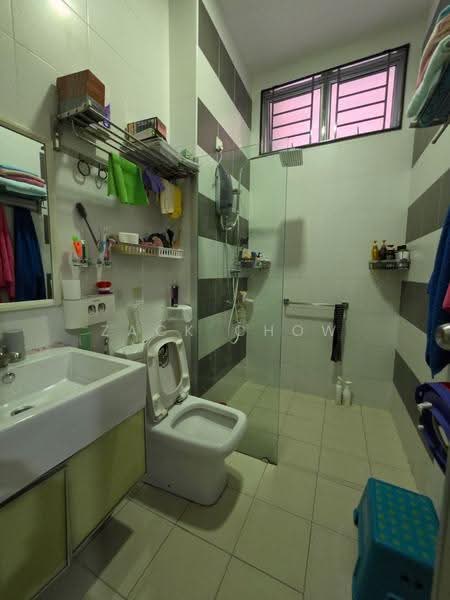 2-storey Terraced House for Sale in Taman Dato' Chellam (Ulu Tiram) - Zack Chow - Bathroom - PropertyGuru.com.my