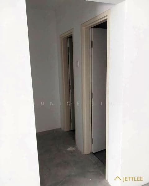 Shop for Rent in Denai Alam (Shah Alam) - Eunice Lim - Corridor - PropertyGuru.com.my
