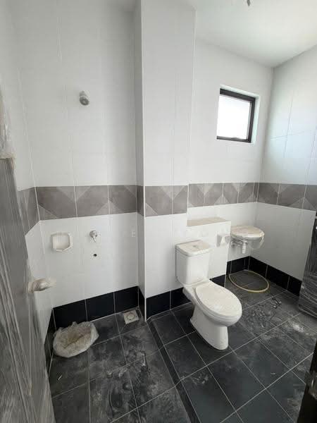 2-storey Terraced House for Sale in Taman Austin Duta (Tebrau) - Daniel Yong - Bathroom - PropertyGuru.com.my