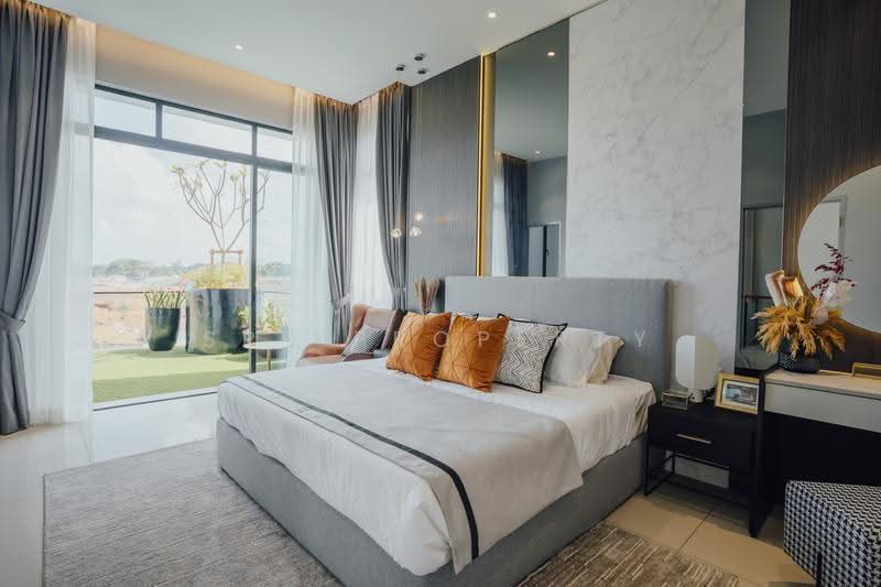Cluster House for Sale in Sri Lalang (Kluang) - Hannah - Bedroom - PropertyGuru.com.my