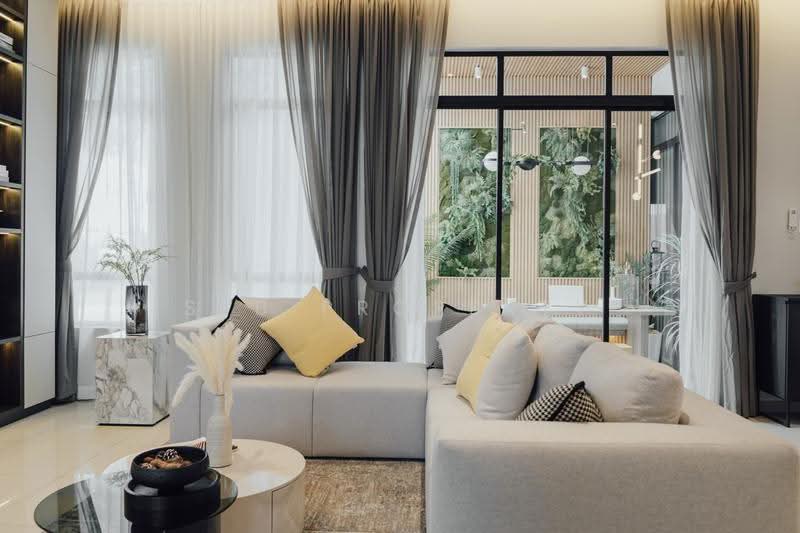 Cluster House for Sale in Sri Lalang (Kluang) - Hannah - Living Room - PropertyGuru.com.my