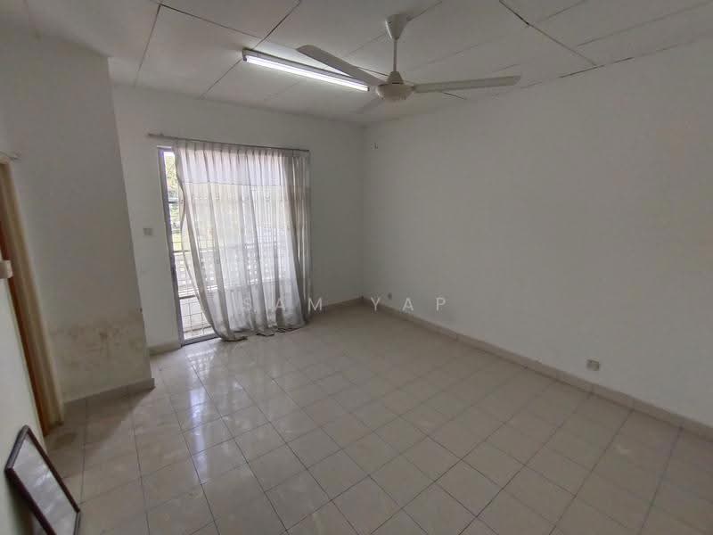 2-storey Terraced House for Sale in Taman Desa Bukit Cahaya (Cheras) - Sam Yap - Living Room - PropertyGuru.com.my