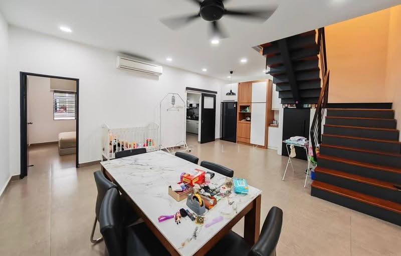 2-storey Terraced House for Sale in Johor Bahru (Johor) - Fong Lik - Living Room - PropertyGuru.com.my
