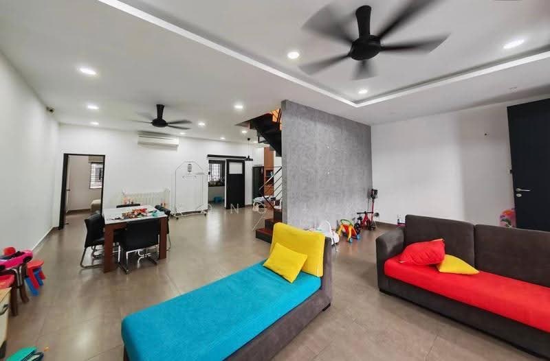 2-storey Terraced House for Sale in Johor Bahru (Johor) - Fong Lik - Living Room - PropertyGuru.com.my