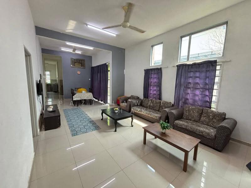Semi-Detached House for Sale in Kuantan (Pahang) - Fazielawatie Ishak - Living Room - PropertyGuru.com.my