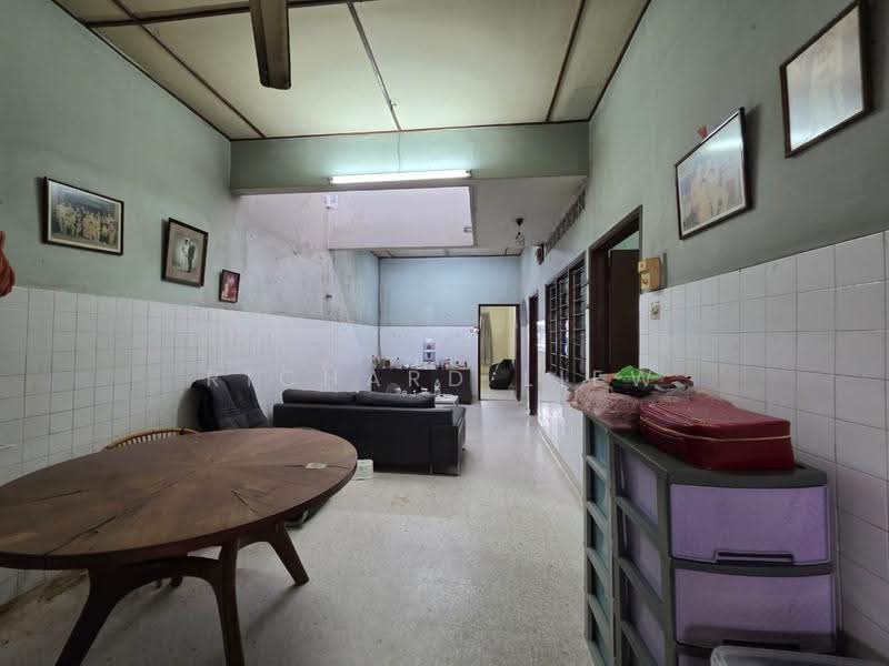 Rumah Teres 1-Tingkat untuk Dijual di Seksyen 17 (Petaling Jaya) - Richard Liew - Living Room - PropertyGuru.com.my