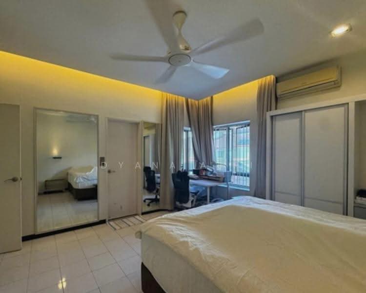 2-storey Terraced House for Sale in Bukit Jelutong (Shah Alam) - Dyana Asri - Bedroom - PropertyGuru.com.my