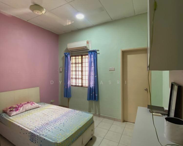 Rumah Teres 2-Tingkat untuk Dijual di Bukit Jelutong (Shah Alam) - Dyana Asri - Bedroom - PropertyGuru.com.my