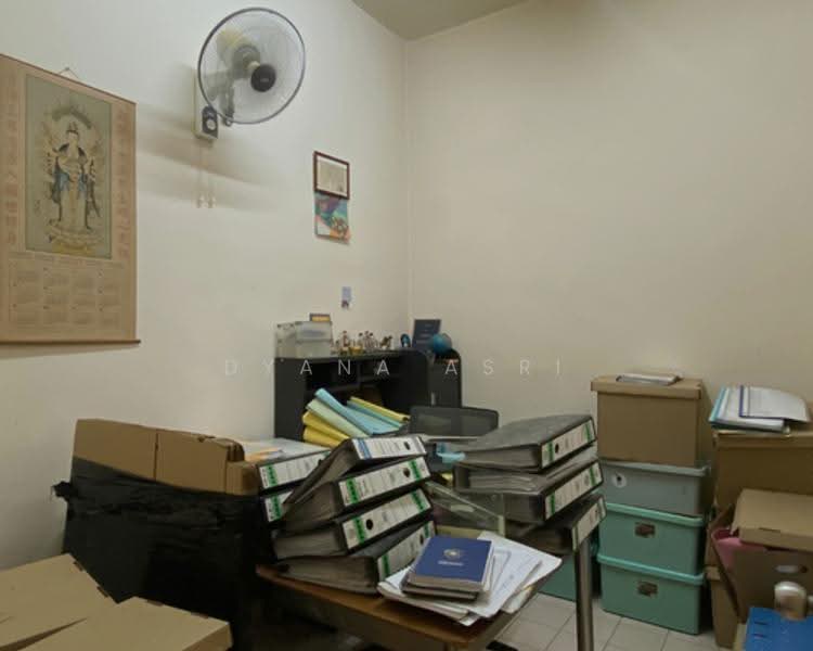 Rumah Teres 2-Tingkat untuk Dijual di Bukit Jelutong (Shah Alam) - Dyana Asri - Study - PropertyGuru.com.my