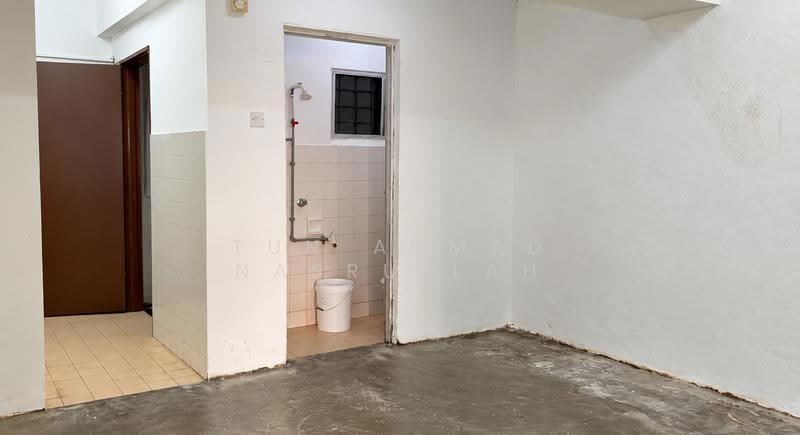 Shop / Office for Rent in Ampang (Selangor) - Tun Ahmad Nasrullah - Interior - PropertyGuru.com.my