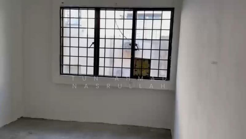 Shop / Office for Rent in Ampang (Selangor) - Tun Ahmad Nasrullah - Bedroom 2 - PropertyGuru.com.my