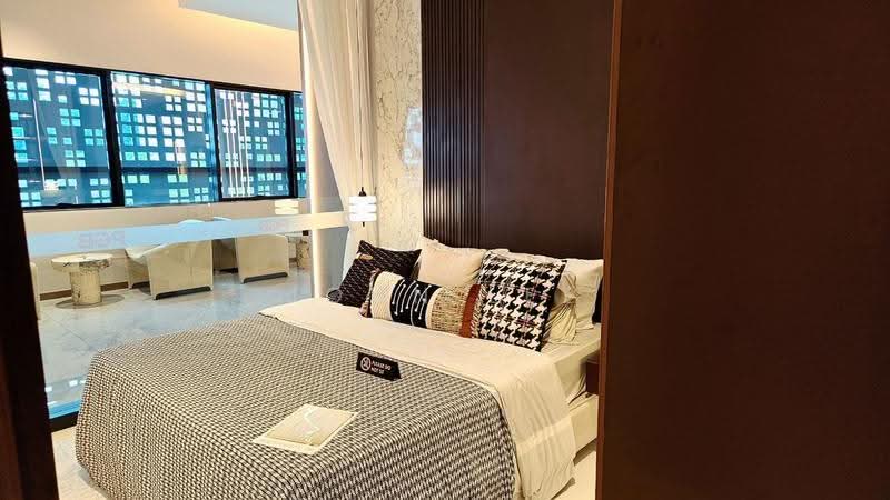 Commercial Land for Sale in Johor Bahru (Johor) - John Lee - Bedroom - PropertyGuru.com.my
