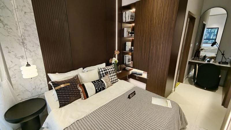 Commercial Land for Sale in Johor Bahru (Johor) - John Lee - Bedroom - PropertyGuru.com.my