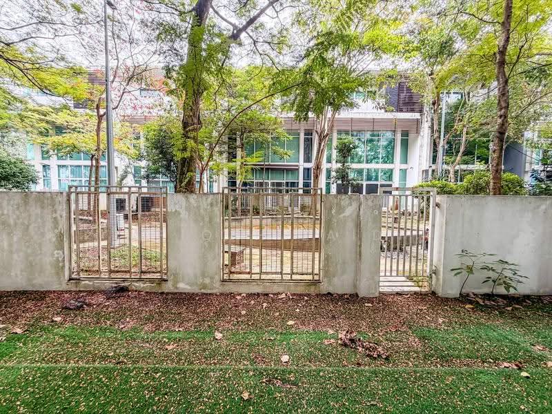 3-storey Terraced House for Sale in Bukit Jelutong (Shah Alam) - Afiqah zaidi - Exterior - PropertyGuru.com.my