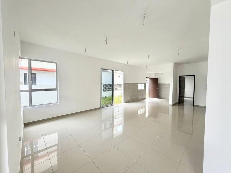Rumah Kluster untuk Dijual di Alam Sari (Bangi) - Alif Saad - Living Room - PropertyGuru.com.my
