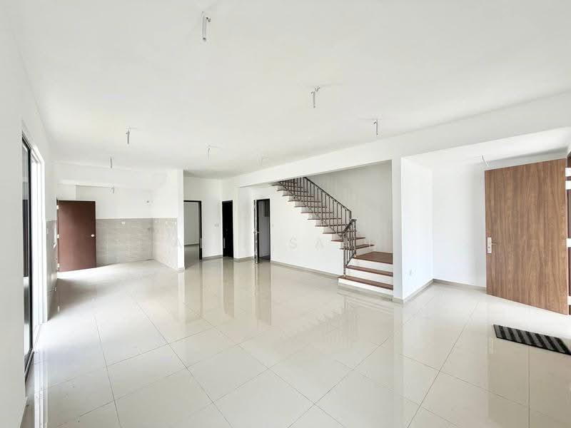 Rumah Kluster untuk Dijual di Alam Sari (Bangi) - Alif Saad - Living Room - PropertyGuru.com.my