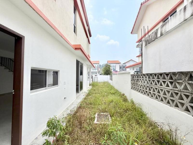 Rumah Kluster untuk Dijual di Alam Sari (Bangi) - Alif Saad - Exterior - PropertyGuru.com.my