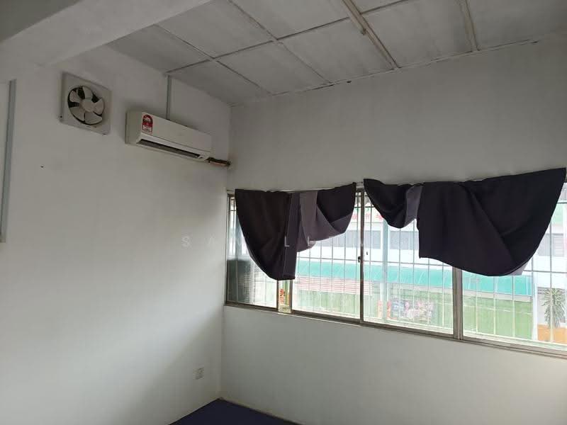 Pejabat untuk Disewa di Taman Serdang Jaya (Seri Kembangan) - Sam Liew - PropertyGuru.com.my
