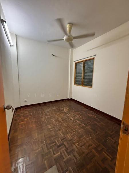 Apartment for Sale at Pangsapuri Sri Kemuning - Yigee Heng - Interior - PropertyGuru.com.my