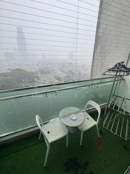 Kediaman Servis untuk Disewa di Paragon Suites @ CIQ - Daniel Yong - Balcony - PropertyGuru.com.my