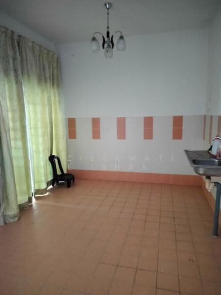2-storey Terraced House for Sale in Kuantan (Pahang) - Fazielawatie Ishak - Kitchen - PropertyGuru.com.my