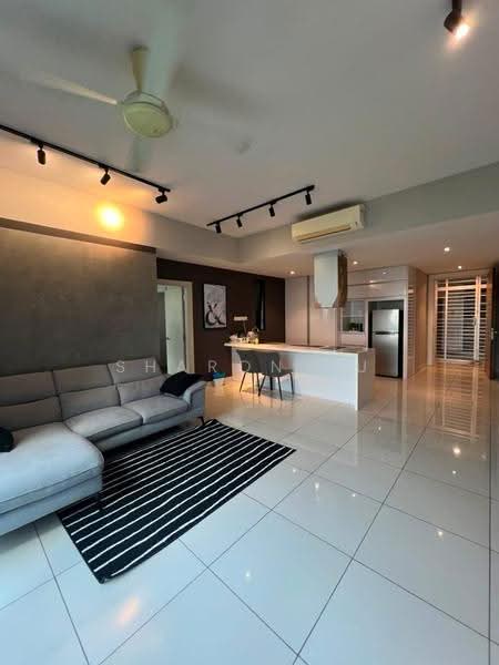Kediaman Servis untuk Disewa di Southkey Mosaic - Sharon Yu - Living Room - PropertyGuru.com.my