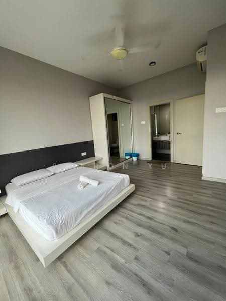Kediaman Servis untuk Disewa di Southkey Mosaic - Sharon Yu - Bedroom - PropertyGuru.com.my