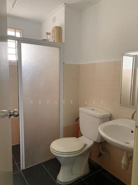 Condominium for Sale at Koi Tropika - Ashlee LSS - Bathroom - PropertyGuru.com.my
