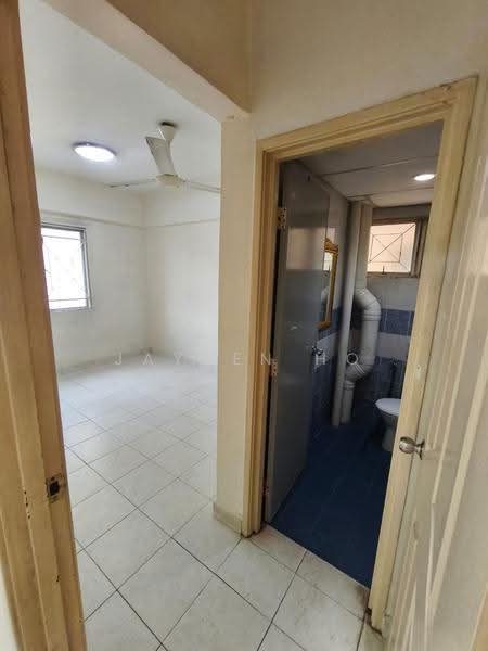 Apartment for Sale at Pelangi Apartment - Jayden Ho - Interior - PropertyGuru.com.my