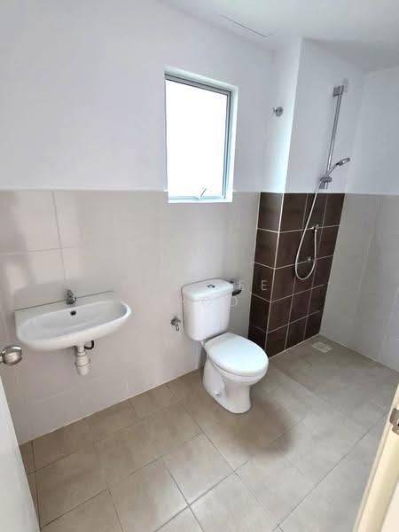 Rumah Berkembar untuk Dijual di Seremban (Negeri Sembilan) - Tan Bee Choo - Bathroom - PropertyGuru.com.my