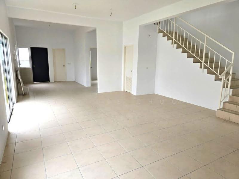 Rumah Berkembar untuk Dijual di Seremban (Negeri Sembilan) - Tan Bee Choo - Living Room - PropertyGuru.com.my