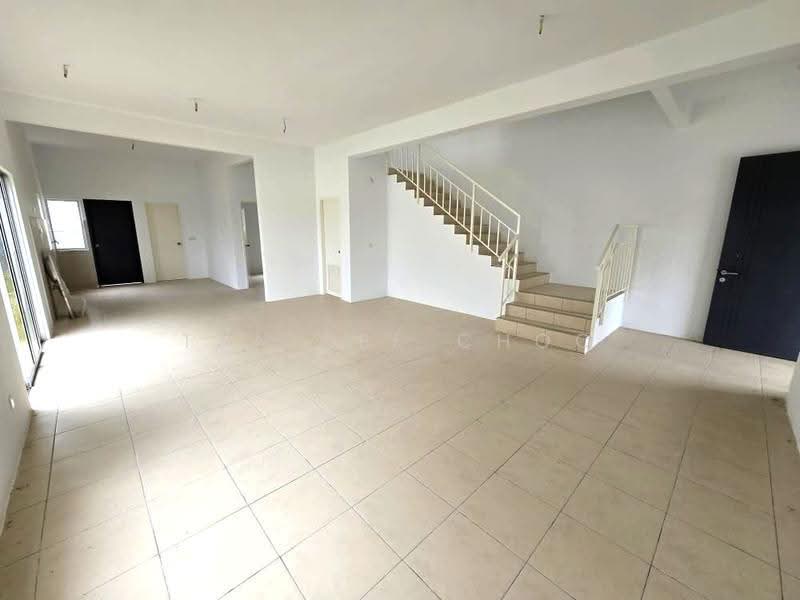 Rumah Berkembar untuk Dijual di Seremban (Negeri Sembilan) - Tan Bee Choo - Living Room - PropertyGuru.com.my
