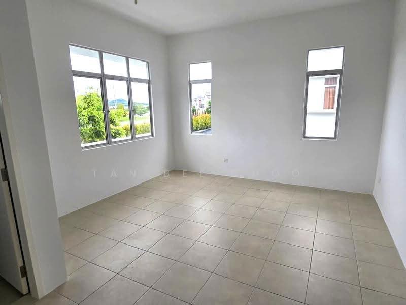 Rumah Berkembar untuk Dijual di Seremban (Negeri Sembilan) - Tan Bee Choo - Living Room - PropertyGuru.com.my