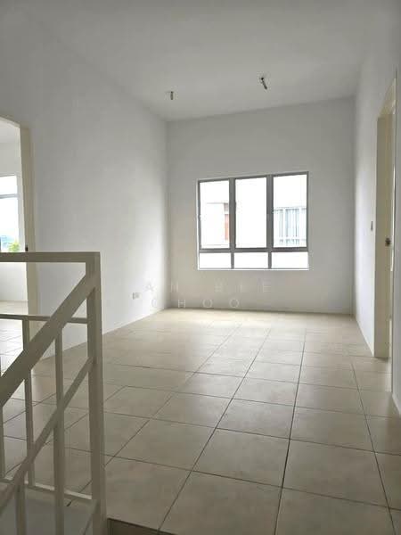 Rumah Berkembar untuk Dijual di Seremban (Negeri Sembilan) - Tan Bee Choo - Living Room - PropertyGuru.com.my