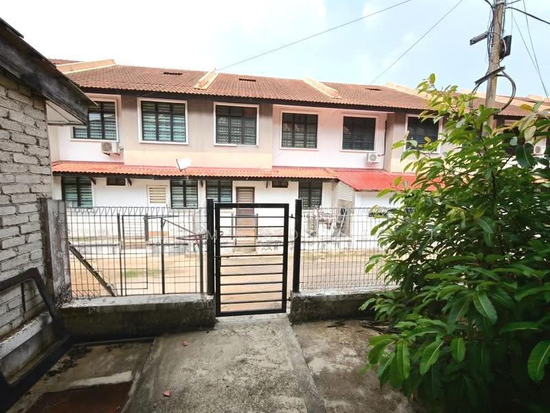 Rumah Teres 2-Tingkat untuk Dijual di Bandar Damansara (Beserah) - Mohammad Azizi - Exterior - PropertyGuru.com.my