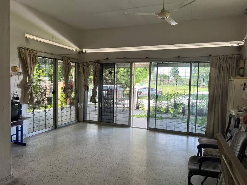 Semi-Detached House for Sale in Taman Pasir Puteh (Ipoh) - Amie Chong - Living Room - PropertyGuru.com.my