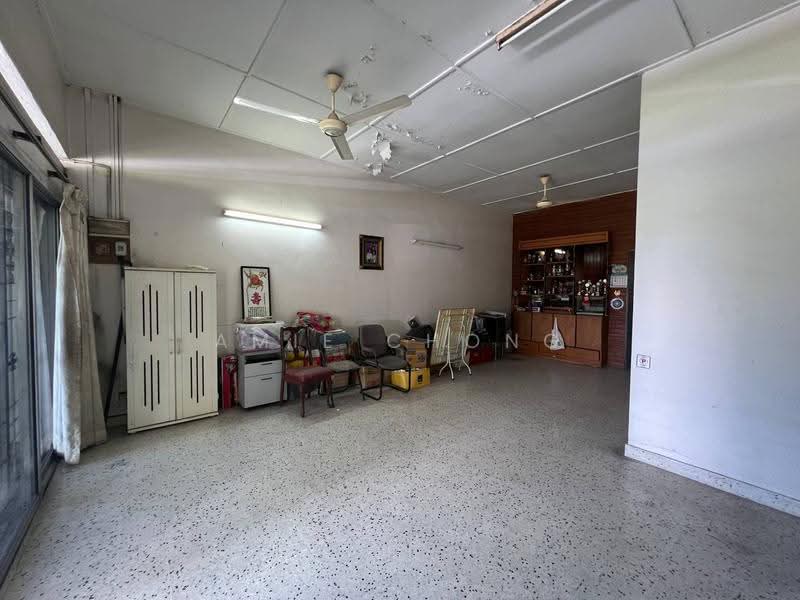 Semi-Detached House for Sale in Taman Pasir Puteh (Ipoh) - Amie Chong - Living Room - PropertyGuru.com.my