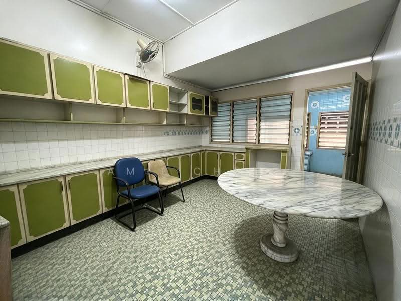 Semi-Detached House for Sale in Taman Pasir Puteh (Ipoh) - Amie Chong - Kitchen - PropertyGuru.com.my