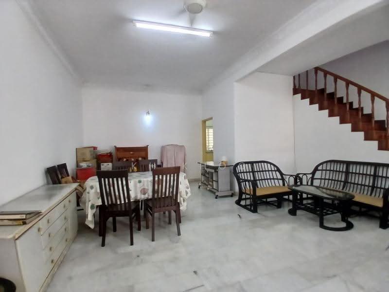 2-storey Terraced House for Sale in SS2 (Petaling Jaya) - KH Khoo - Living Room - PropertyGuru.com.my