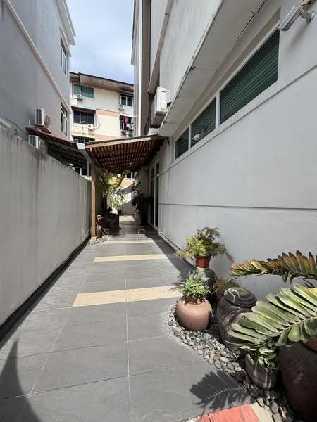 Semi-Detached House for Sale in Minden Heights (Gelugor) - Ms Chang - PropertyGuru.com.my