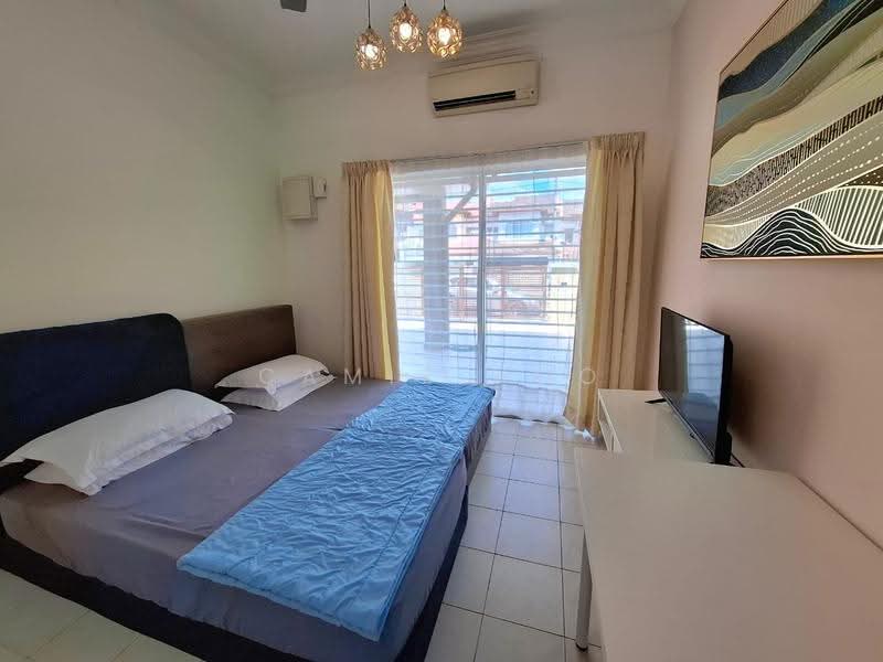 3-storey Terraced House for Rent in Taman Puncak Jalil (Seri Kembangan) - Camie Hoo - Bedroom - PropertyGuru.com.my