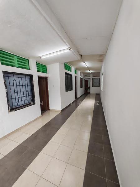Rumah Teres 2-Tingkat untuk Disewa di Kampung Attap (KL City Centre) - Amir Fauzi - Corridor - PropertyGuru.com.my