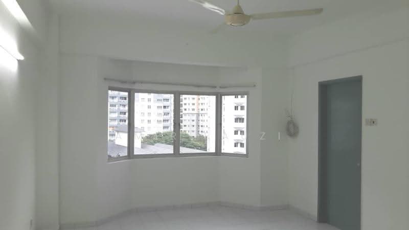 Condominium for Sale at Tiara Kelana - Amir Fauzi - Living Room - PropertyGuru.com.my