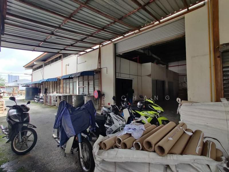 Semi-D Factory for Sale in Taman Perindustrian Kinrara (Bandar Kinrara) - Dennis Chang - Exterior - PropertyGuru.com.my